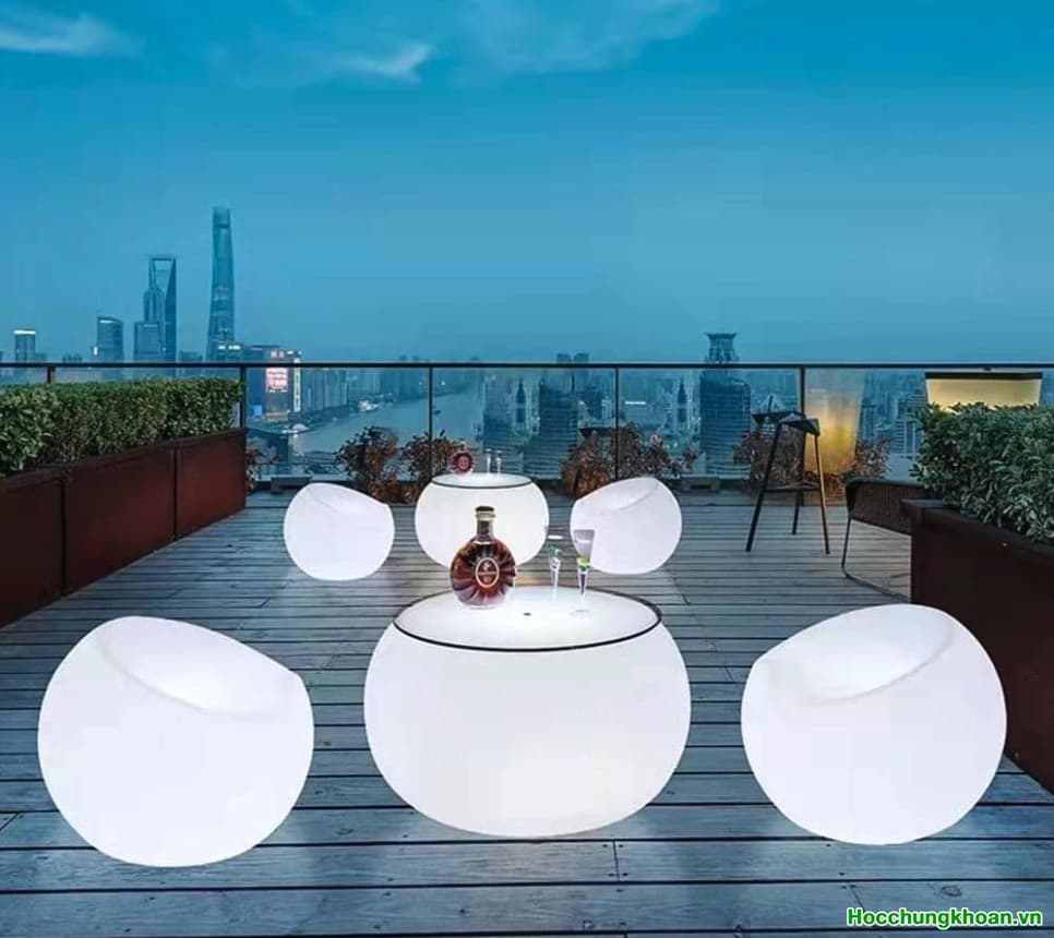 Chuyện gì đến phải đến thôi. Cẩn thận với đánh bạc