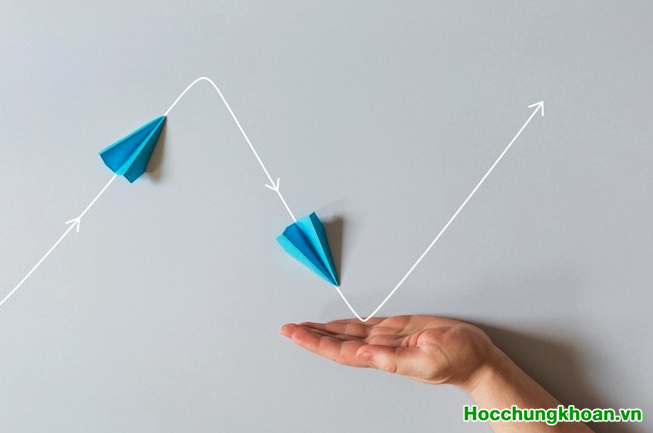 VN-Index sẽ sớm kết thúc điều chỉnh 